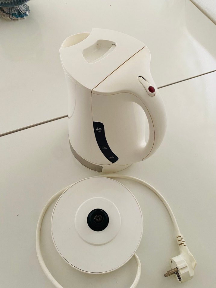 Beyaz Elektrikli Su Isıtıcısı - Görsel 3