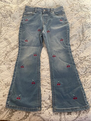 Marks&Spencer 6-7 yaş çıtçıtlı kot pantolon