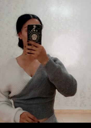 s Beden Gri ve Beyaz Örgü Kadın Sweater