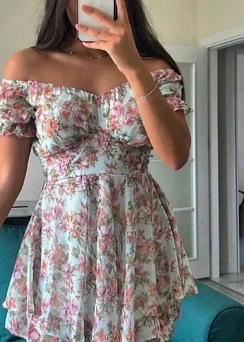 Pembe Çiçekli Straplez Mini Elbise
