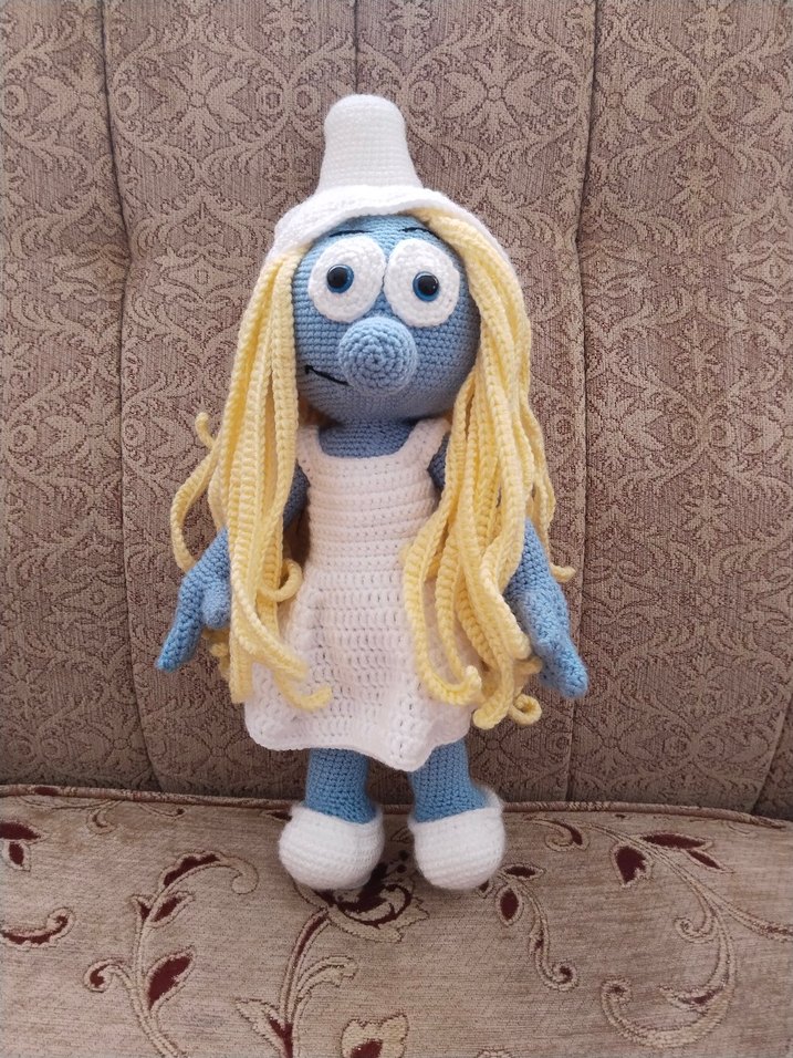 Beyaz Şapkalı Örgü Bebek - Görsel 2