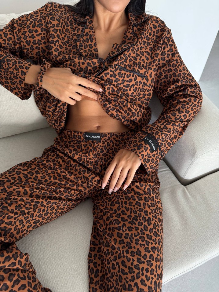 Kahverengi Leopar Desenli Uzun Kollu Kadın Pijama - Görsel 2