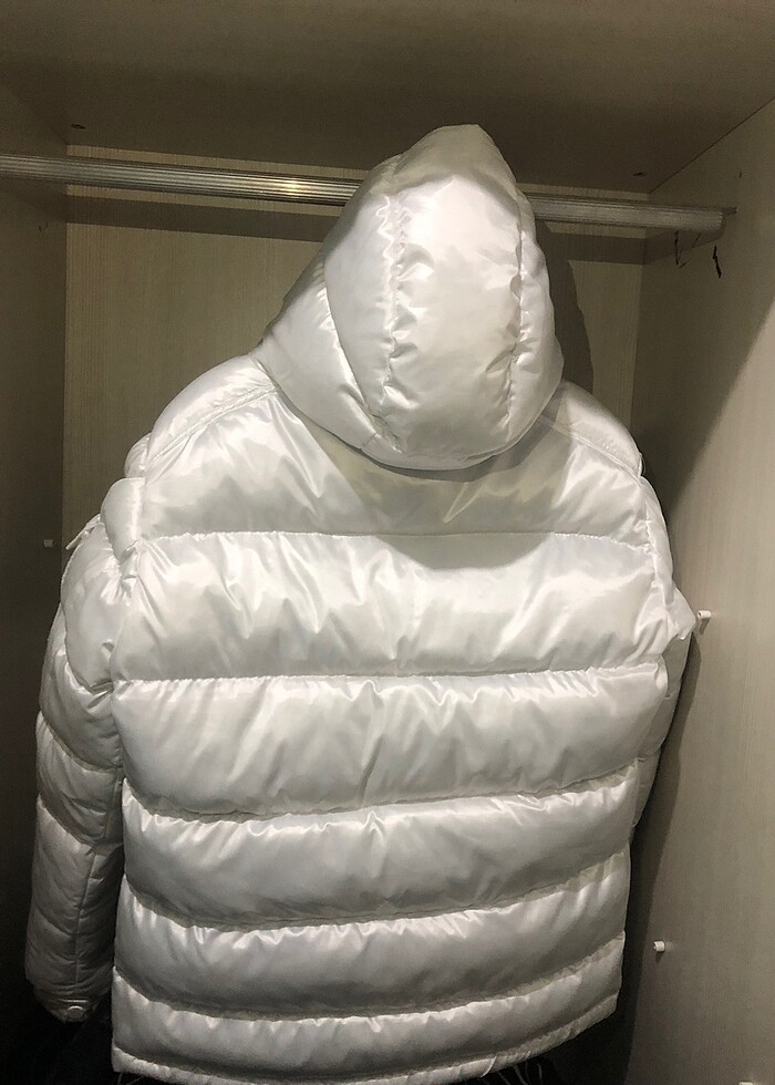 Moncler beyaz mont - Görsel 3