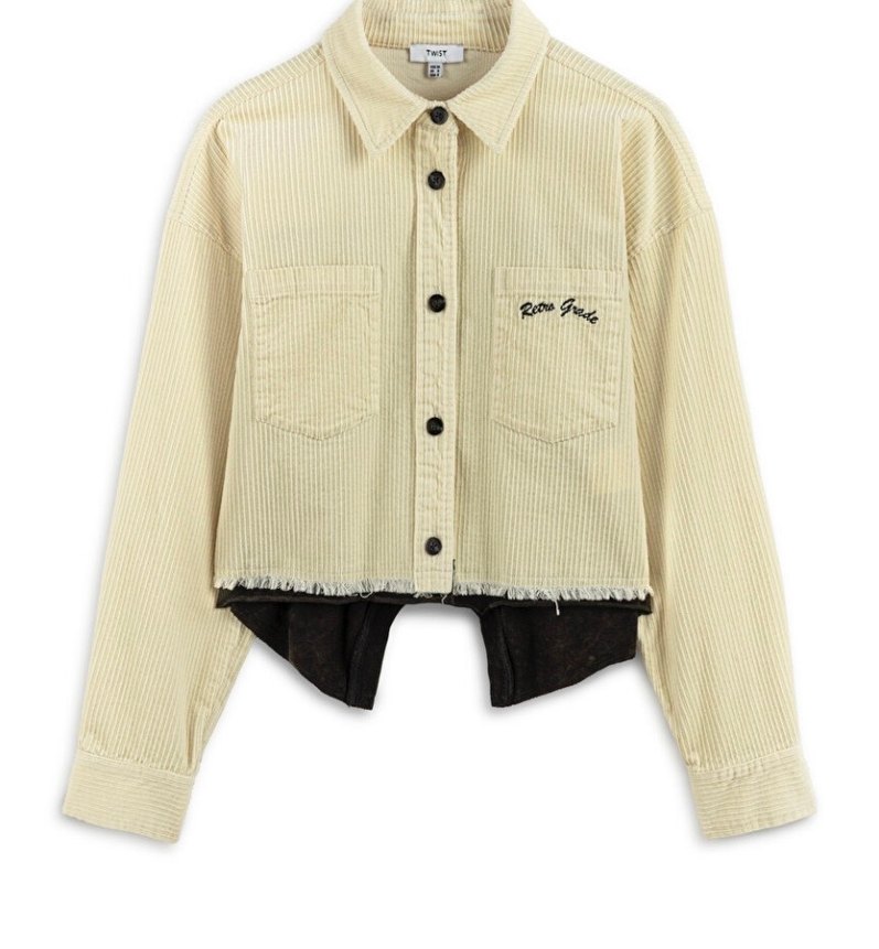 Düğmeli Bej Kadın Kısa Süet Gömlek - Görsel 5