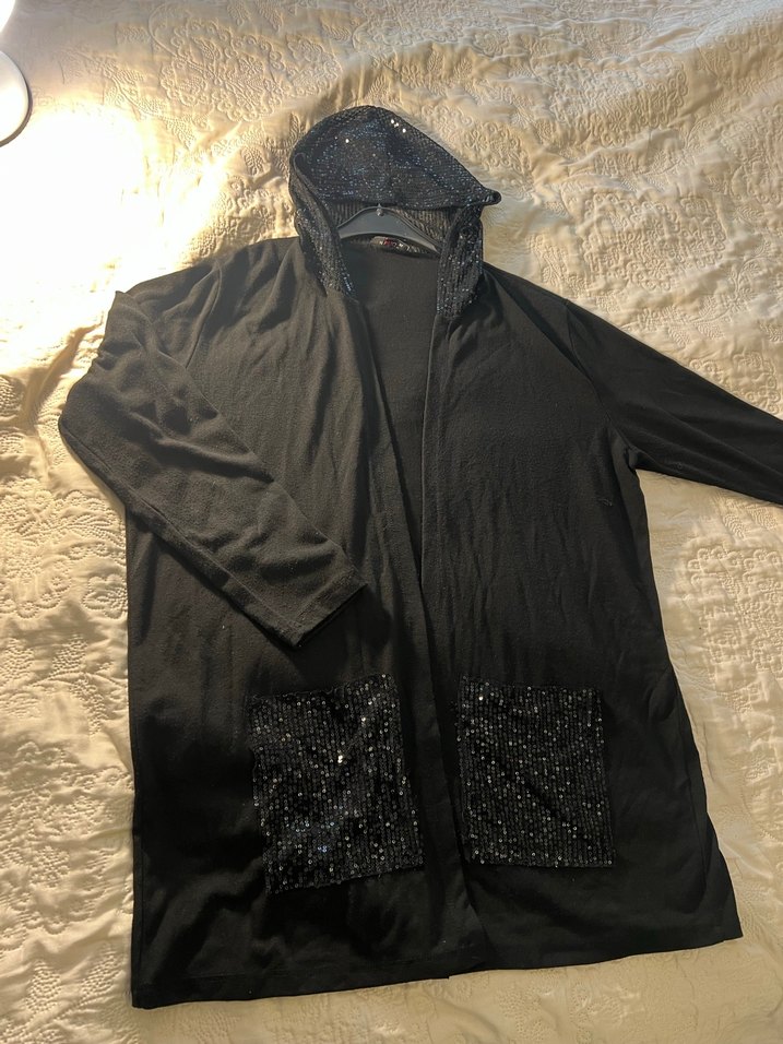 Siyah Uzun Kollu Kapüşonlu payetli pullu Kadın sabahlık  &giyim - Görsel 3