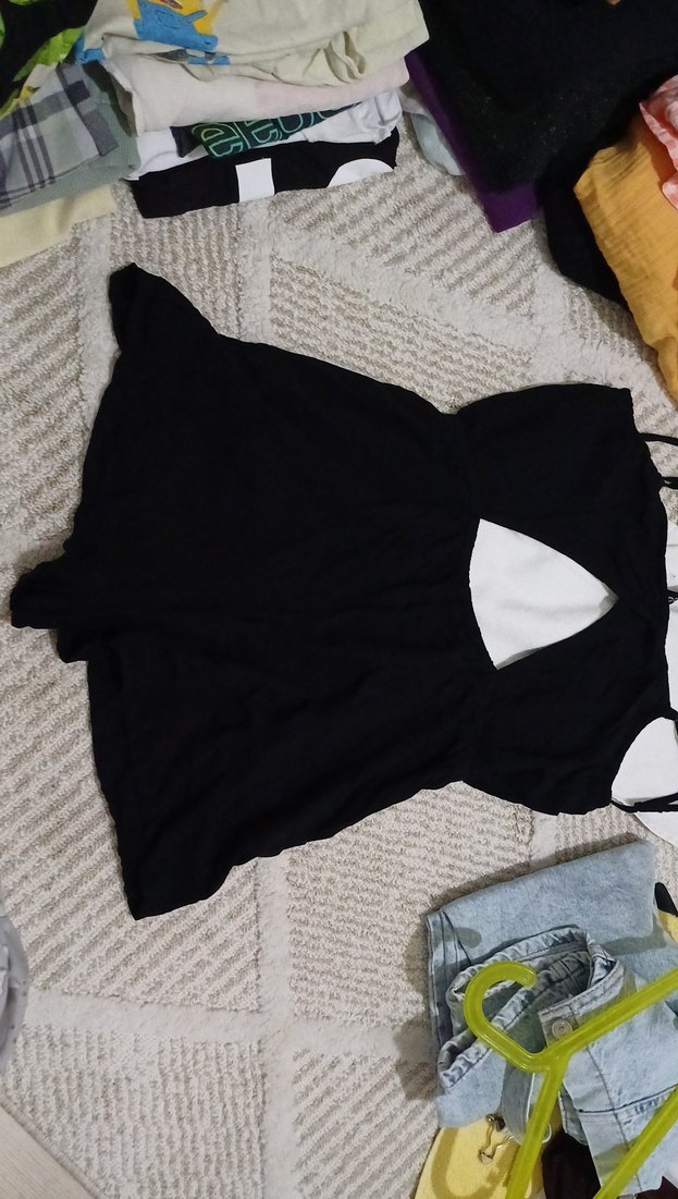 Siyah Kolsuz Midi  şort tulum - Görsel 3