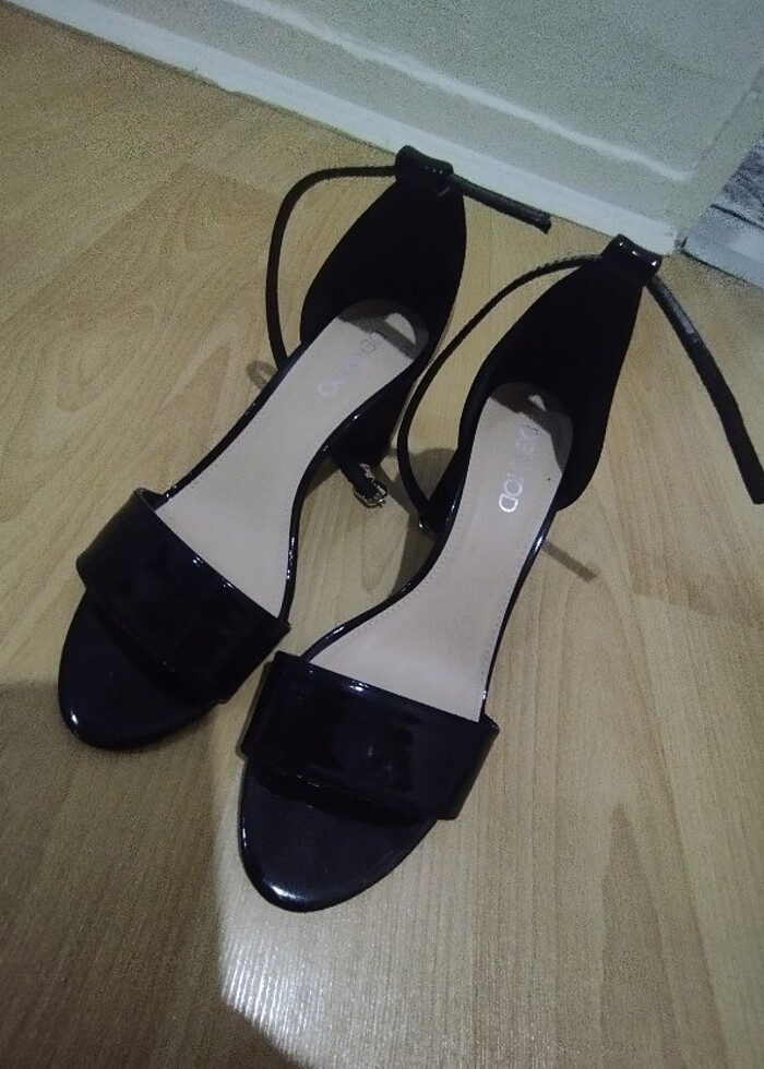 Derimod topuklu ayakkabı - Görsel 4