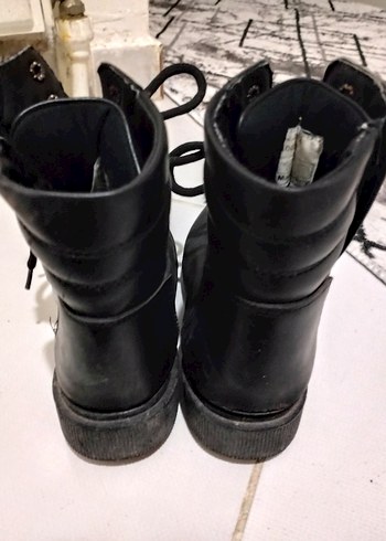 Siyah Deri Bağcıklı Stiletto Topuklu Bot - Görsel 3