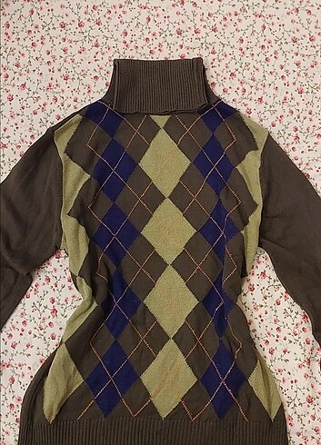 Vintage Görünümlü Yeşil Boğazlı Kazak