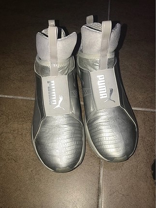 Puma sneakers