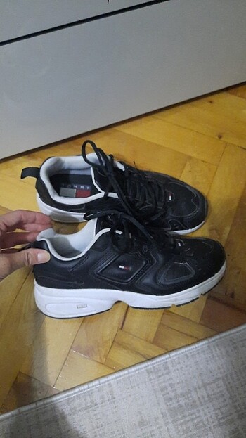 37 Beden siyah Renk Tommy hilfiger