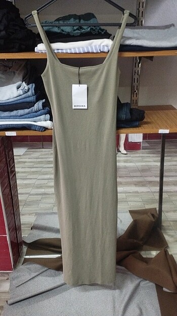 m Beden haki Renk BERSHKA M BEDEN ELBİSE
