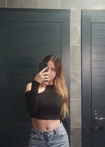 Siyah Tek Omuz Crop Top - Görsel 2