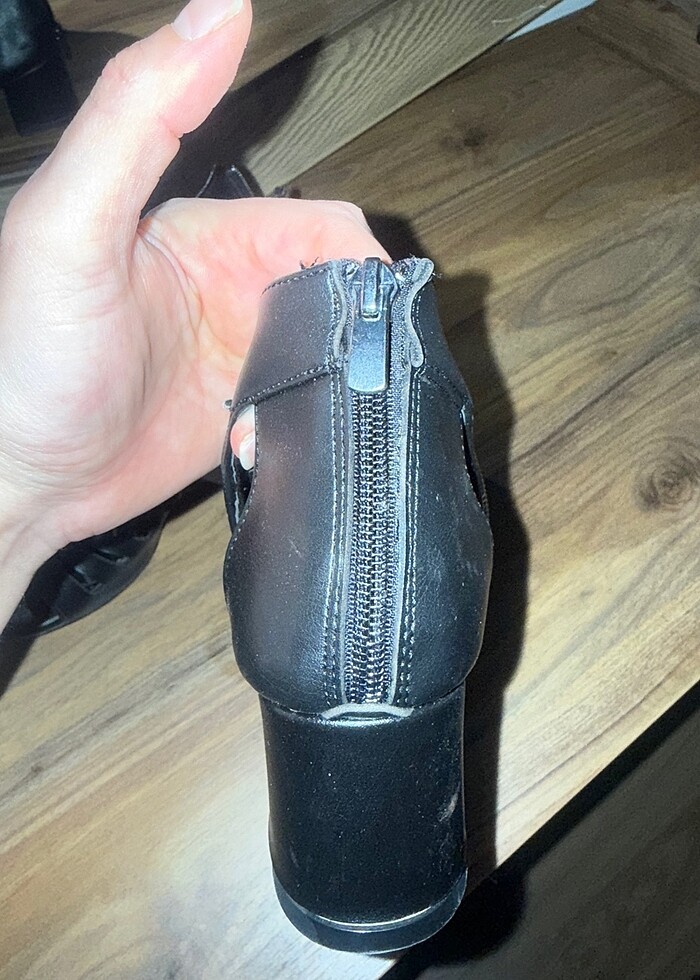 Yepyeni hiç giyilmedi - Görsel 3