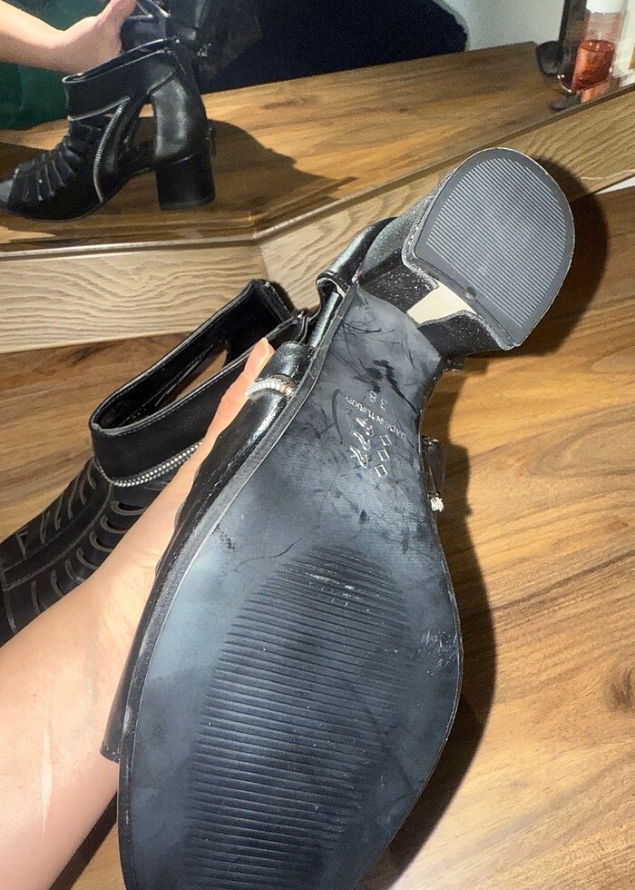 Yepyeni hiç giyilmedi - Görsel 2