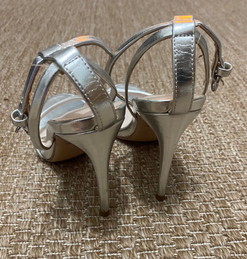 Zara Basic Gümüş Renk İnce Topuklu Kadın Ayakkabı - Görsel 3