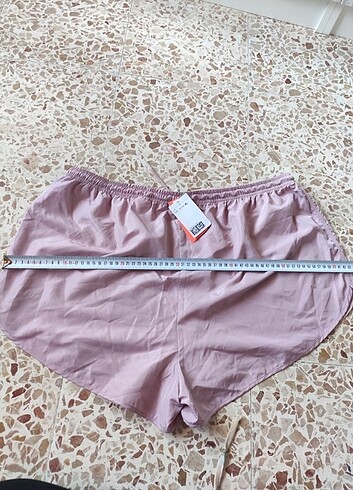 xl Beden mor Renk H&m paraşüt kumaş şort 