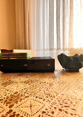 Xbox One Konsol 500gb ve 3 Oyunlu Set