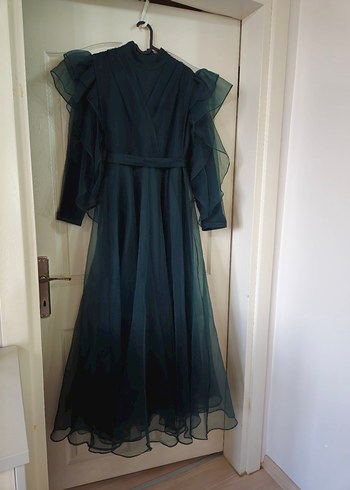 Koyu yeşil, uzun Drapeli Gotik tesettür Abiye