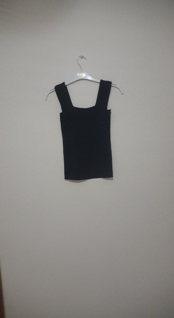 Siyah Kolsuz Kadın Midi Atlet - Görsel 2