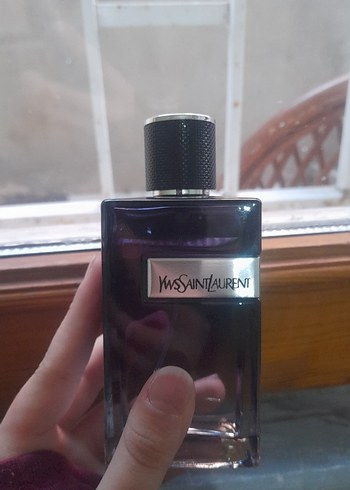 Yves Saint Laurent Siyah Minimalist Erkek Parfümü - Görsel 5