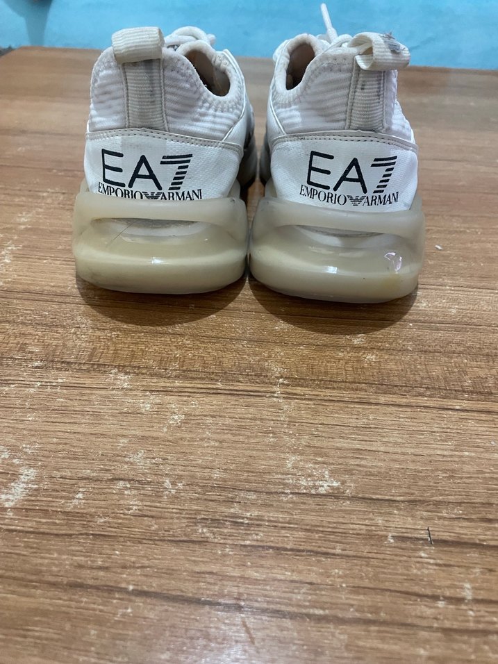 EA7 Beyaz Erkek Spor Ayakkabı 42 numara normal ayakkabı - Görsel 3