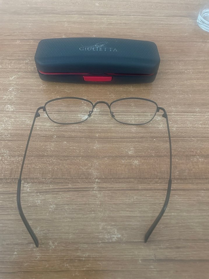 Gözluk temiz yeni gibi - Görsel 5