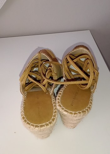 Zara Bej Süet Dolgu Topuklu Bağcıklı Kadın Espadril