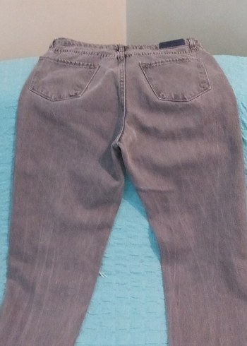 Gri Denim Yırtıklı Midi Boy Kadın Jean - Görsel 2