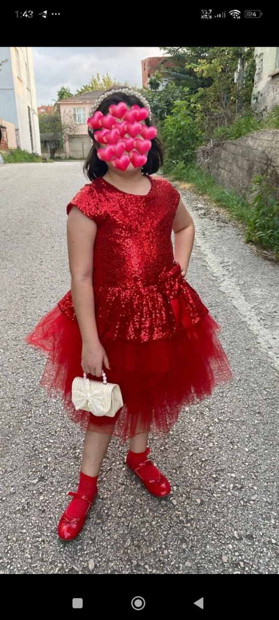 Kız Çocuk Parlak Kırmızı Fırfırlı Elbise - Görsel 3