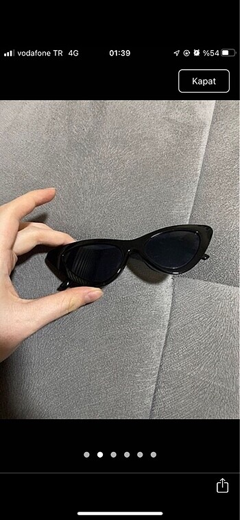 Bayan siyah güneş gözlüğü kutusuyla gönderim yapılacaktır fotoğr