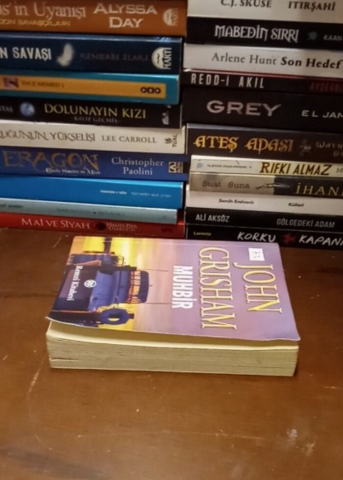 MUHBİR / JOHN GRISHAM  - Görsel 2