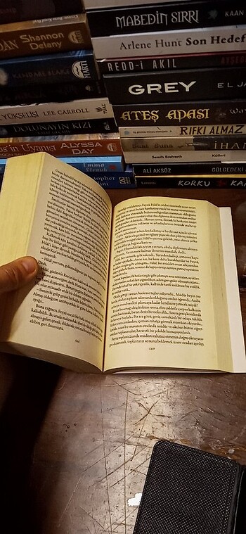 HUZUR SOKAĞI (NORMAL ROMAN BOY)

2011 - Görsel 11