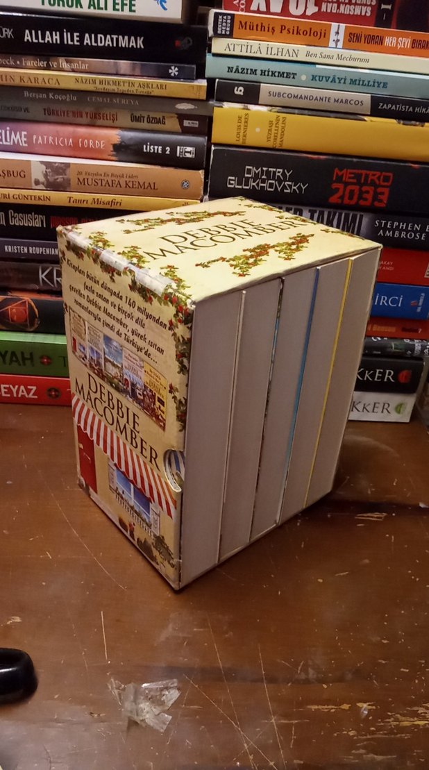 Debbie Macomber Kitap Seti - 5 Roman ( set ) kutulu - Görsel 3