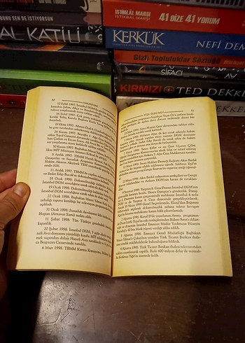 Yeşil Öldü Mü? - Hakan Türk - Görsel 4