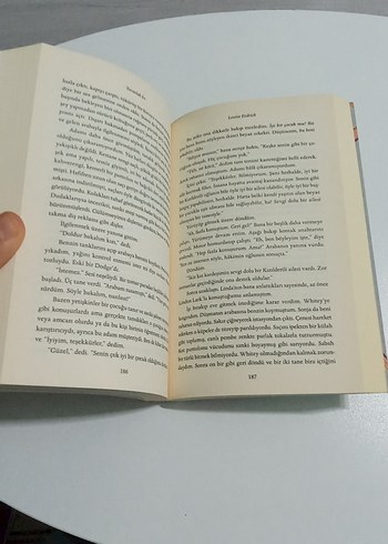  Beden Renk Yuvarlak Ev - Louise Erdrich