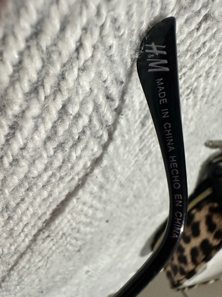 Klasik Zarif Altın Çerçeveli Gri Gözlük - Görsel 4