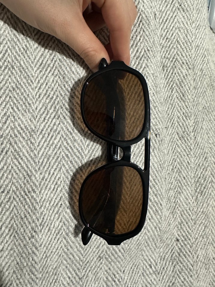 Kahverengi Tokalı Retro Kadın Güneş Gözlüğü - Görsel 2