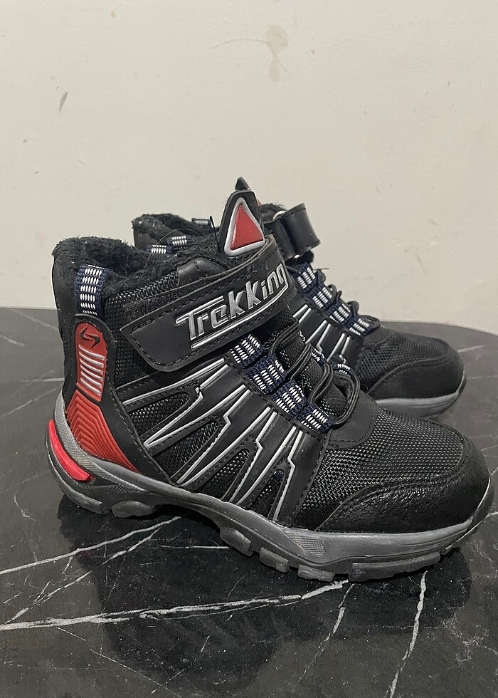 Erkek çocuk bot - Görsel 2