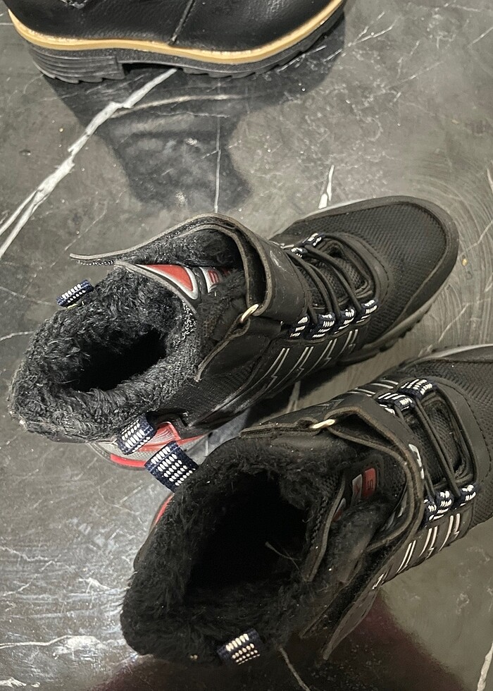 Erkek çocuk bot - Görsel 4