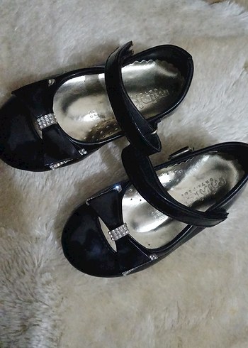 Kız Çocuk Siyah Tokalı Bale Düz Ayakkabı - Görsel 2