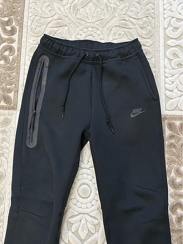 Tech Fleece Siyah Jogger