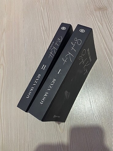  Siyah Kuğu serisi- Beyza Aksoy 2 kitap