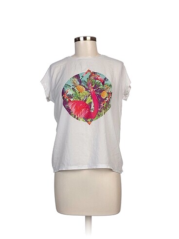 Quzu T-shirt %70 İndirimli.