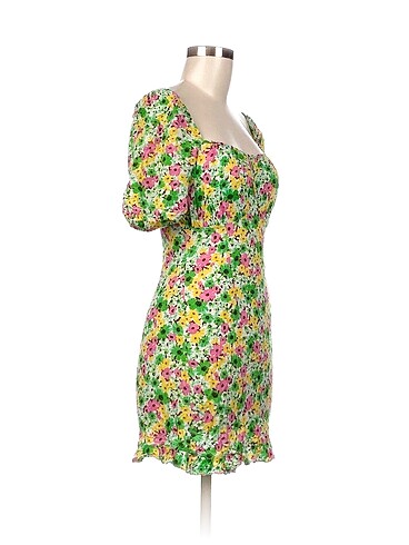 Zara Zara Kısa Elbise %70 İndirimli.