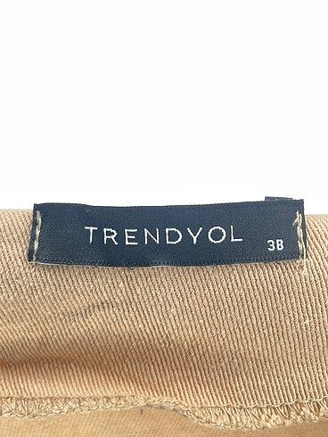 34 Beden çeşitli Renk Trendyol & Milla Kısa Elbise %70 İndirimli.