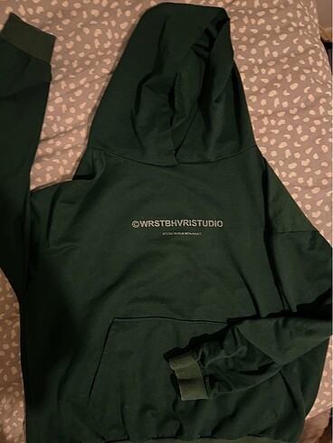 Yeşil renkli yazılı sweatshirt
