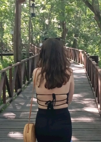 Trendyol & Milla Siyah Yüksek Yakalı Kadın Tank Top