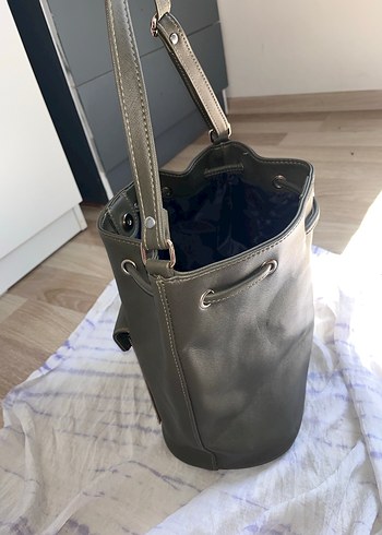  Beden haki Renk Kadın Deri Fermuarlı Gri- Haki Çanta