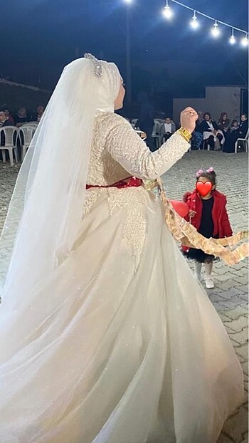 ÖZEL DİKİM BÜYÜK BEDEN GELİNLİK